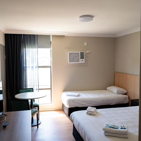El Toro Motel Warwick Farm Eksteriør billede
